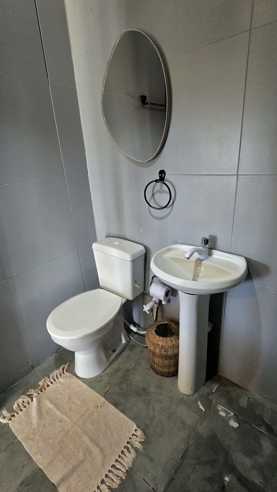 Banheiro privativo da suíte